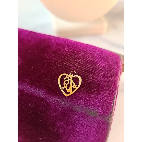 14K Gold Cut Out #1 Mom Heart Pendant/ Signed MBR - Picture 3 of 9